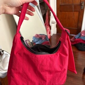 Red Baggu Shoulder Bag